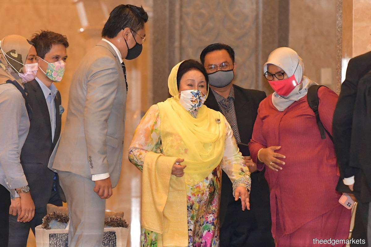 Rosmah lodges police report claiming Tommy Thomas’ affidavit a blatant lie, afterthought